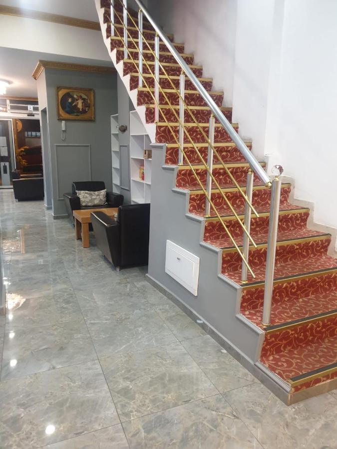 Stad Pansiyon Aile Istanbul Eksteriør bilde